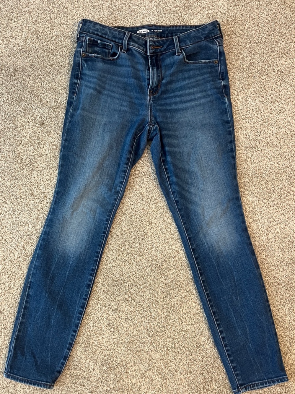 Old Navy Women’s Pop Icon Skinny Jeans 6Short